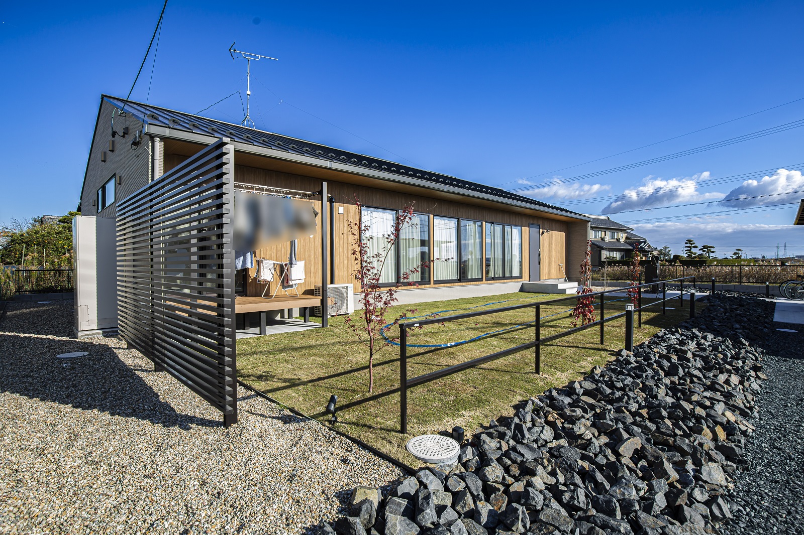 平屋住宅のステキなエクステリア　施工事例を交えて紹介 アイキャッチ画像