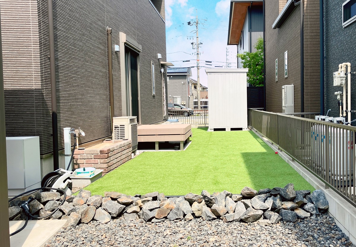 人工芝の快適なお庭にリノベーション！ アイキャッチ画像