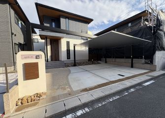 デザインカーポートの設置で住空間全体をランクアップ！ アイキャッチ画像