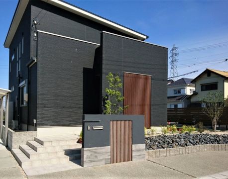 住宅の外観デザインにマッチするスタイリッシュな外構！ アイキャッチ画像