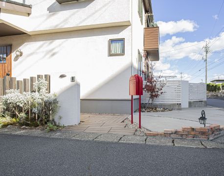 住宅を彩る、細部までこだわったエクステリアが誕生！ アイキャッチ画像