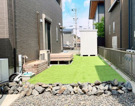人工芝の快適なお庭にリノベーション！ アイキャッチ画像