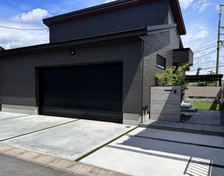 ガレージハウスのかっこいいエクステリア！　新築住宅デザイン外構 アイキャッチ画像