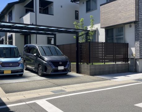 目隠しフェンスとカーポートで快適エクステリアに！リフォーム事例 アイキャッチ画像