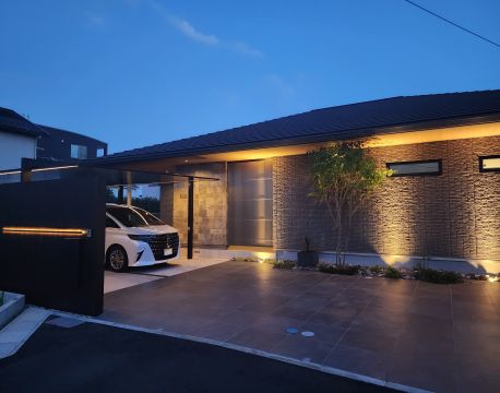 平屋住宅のデザインエクステリア　住空間全体をランクアップする外構を実現 アイキャッチ画像